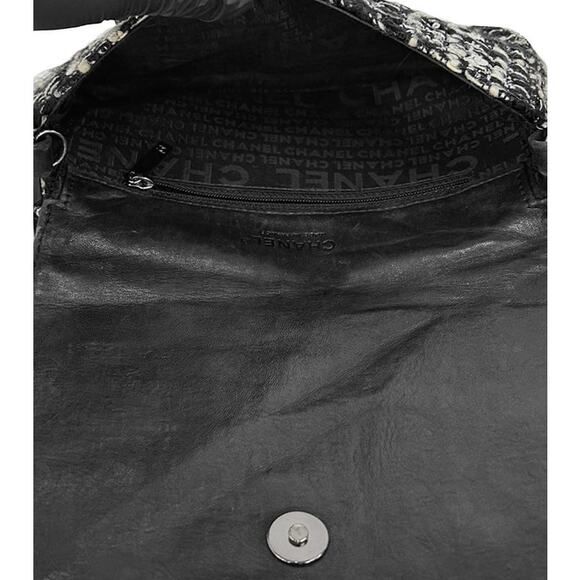 CHANEL Black Tweed Seasonal Bag A-A26779 - Picture 7 of 11